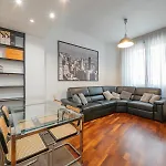 Youhosty - Elegant Duomo Apartment